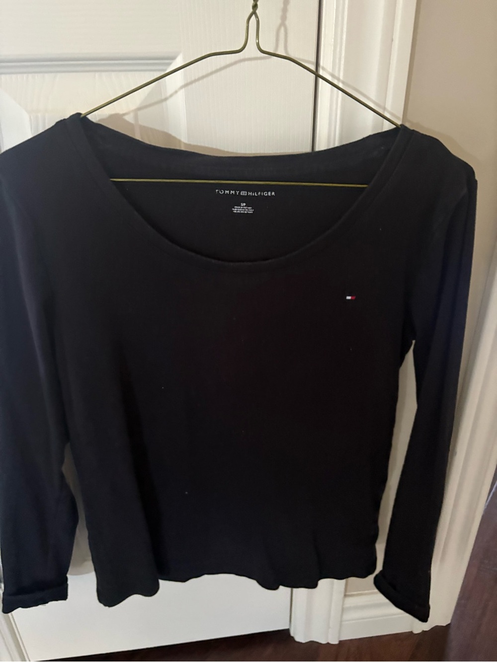 Tommy Hilfiger Black Long-Sleeve Scoop Neck Top with Flag Detail